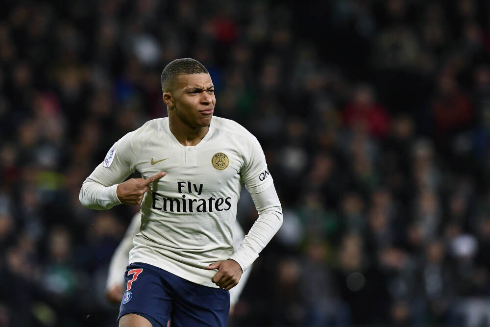 恒大破产背后：普通人的债务铸就巨蠹，国家财富悄然外流